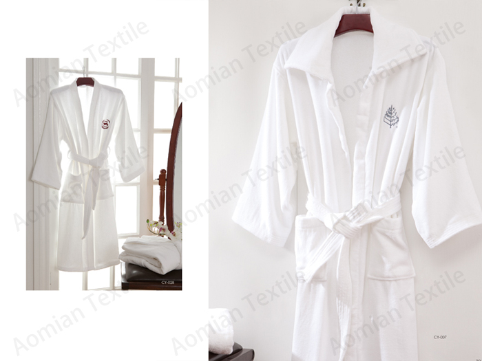 Plain Weave Velour Bathrobe